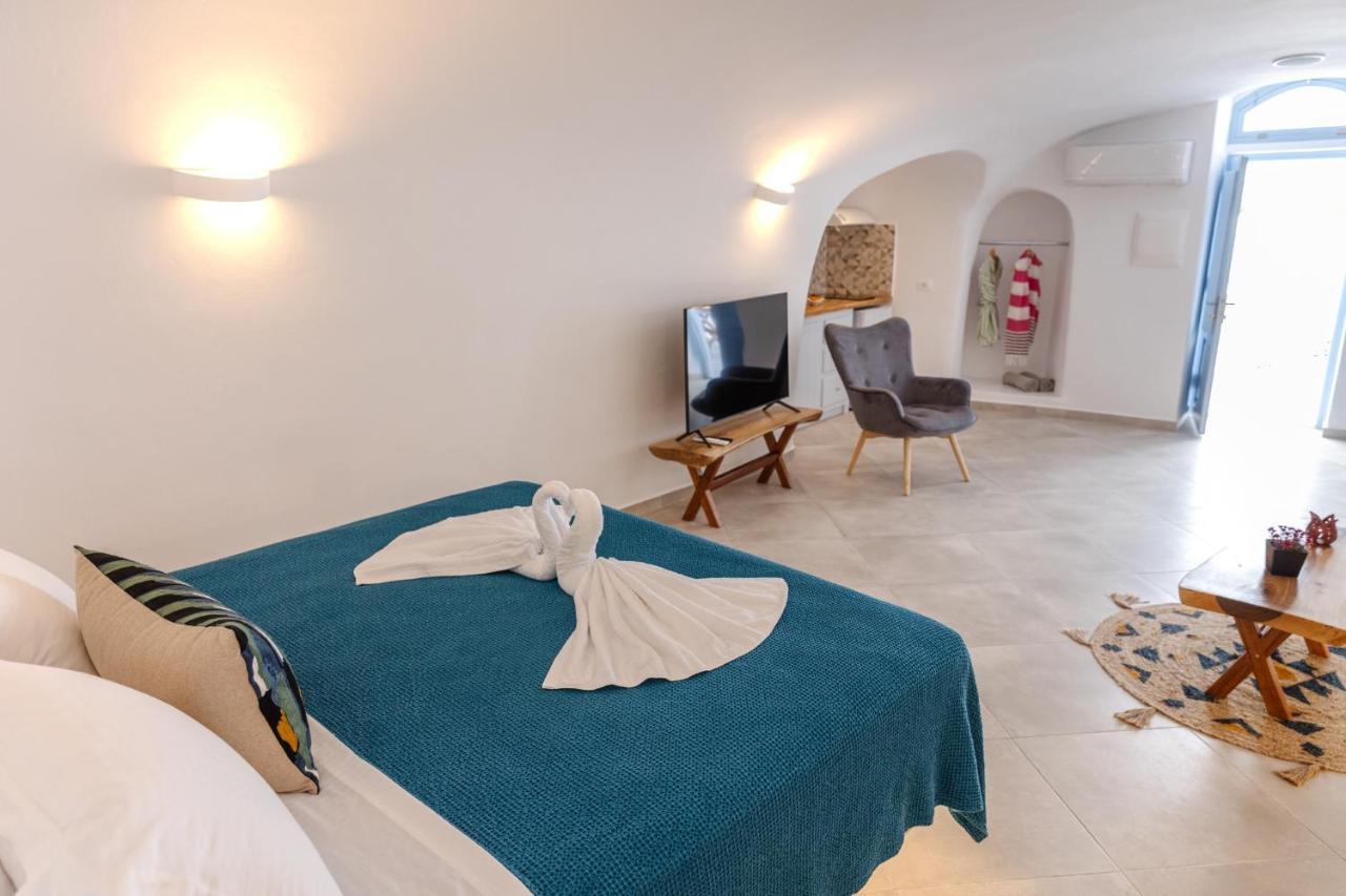 Sunborn Oia Suites Exterior foto
