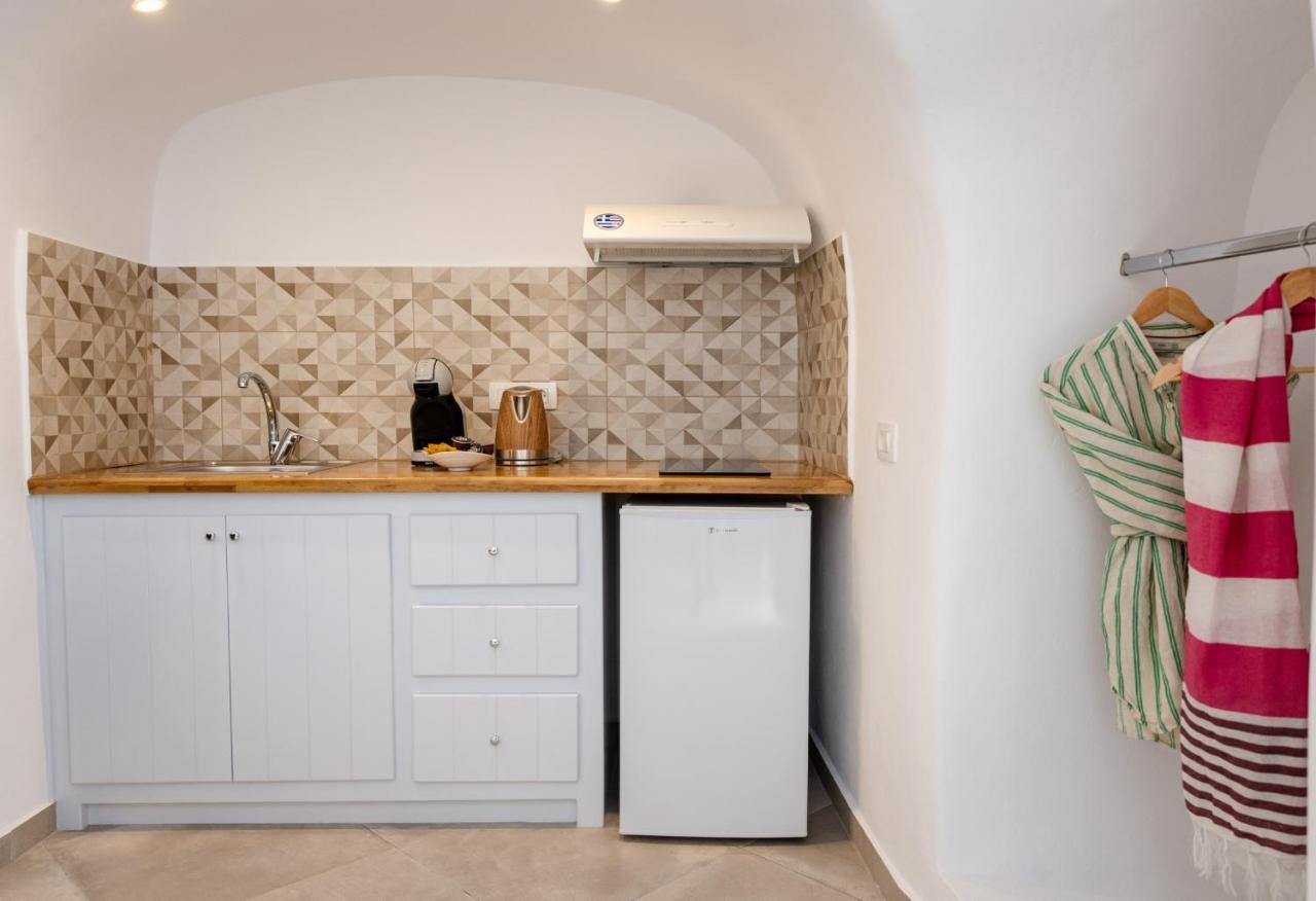Sunborn Oia Suites Exterior foto